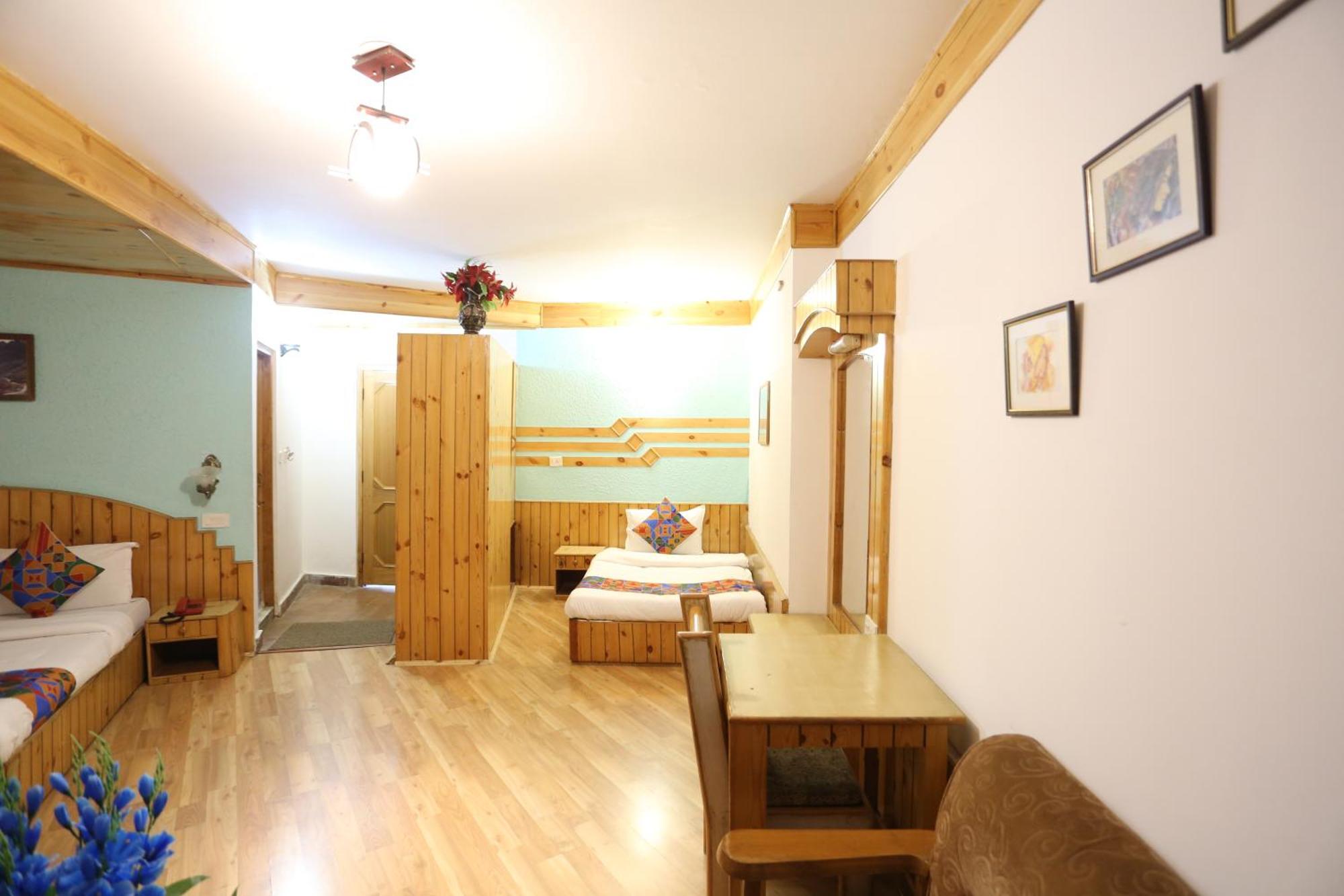 Hotel Surbhi Vashist Exterior foto