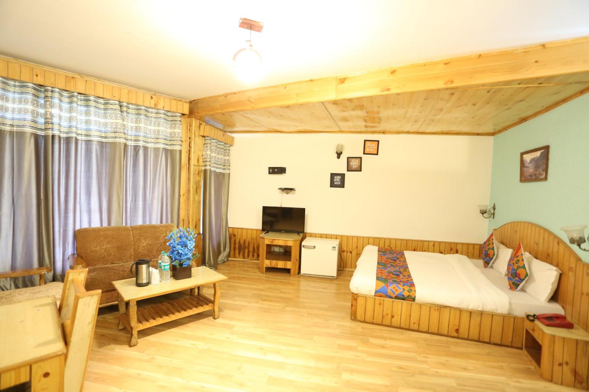 Hotel Surbhi Vashist Exterior foto